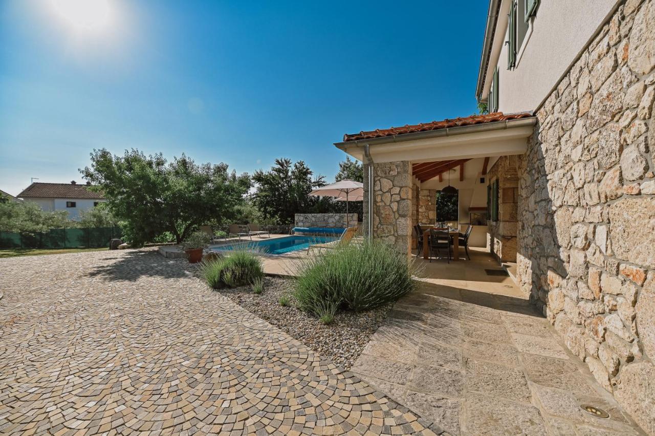 Vila Stala Malinska Exterior foto